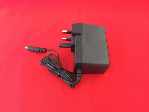 Mains power adaptor 12v - ac,